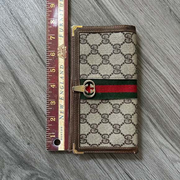 Vintage 1970s Gucci Wallet - Rare Horsebit Clasp - Picture 5 of 11